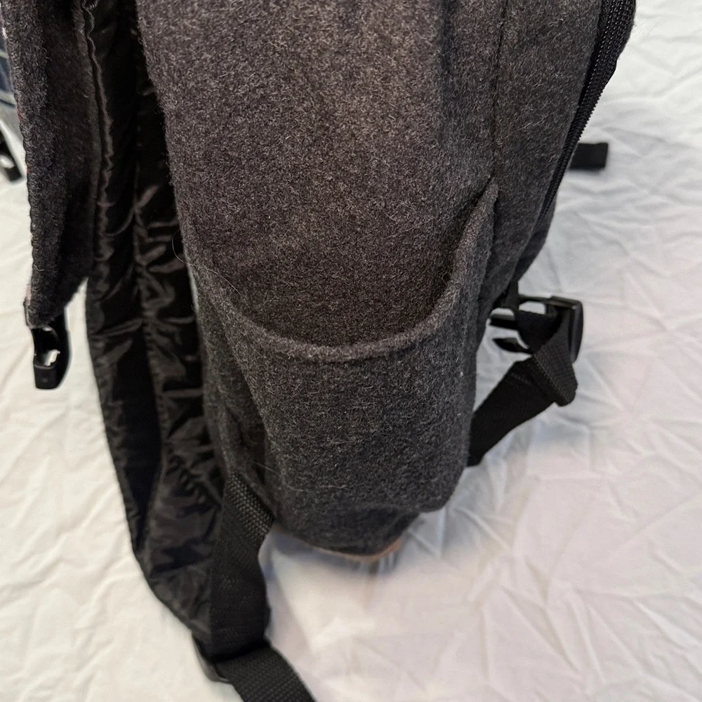 Life Church Craig GroeschelField & Co Campster Satchel Laptop Backpack NWOT - Picture 8 of 12